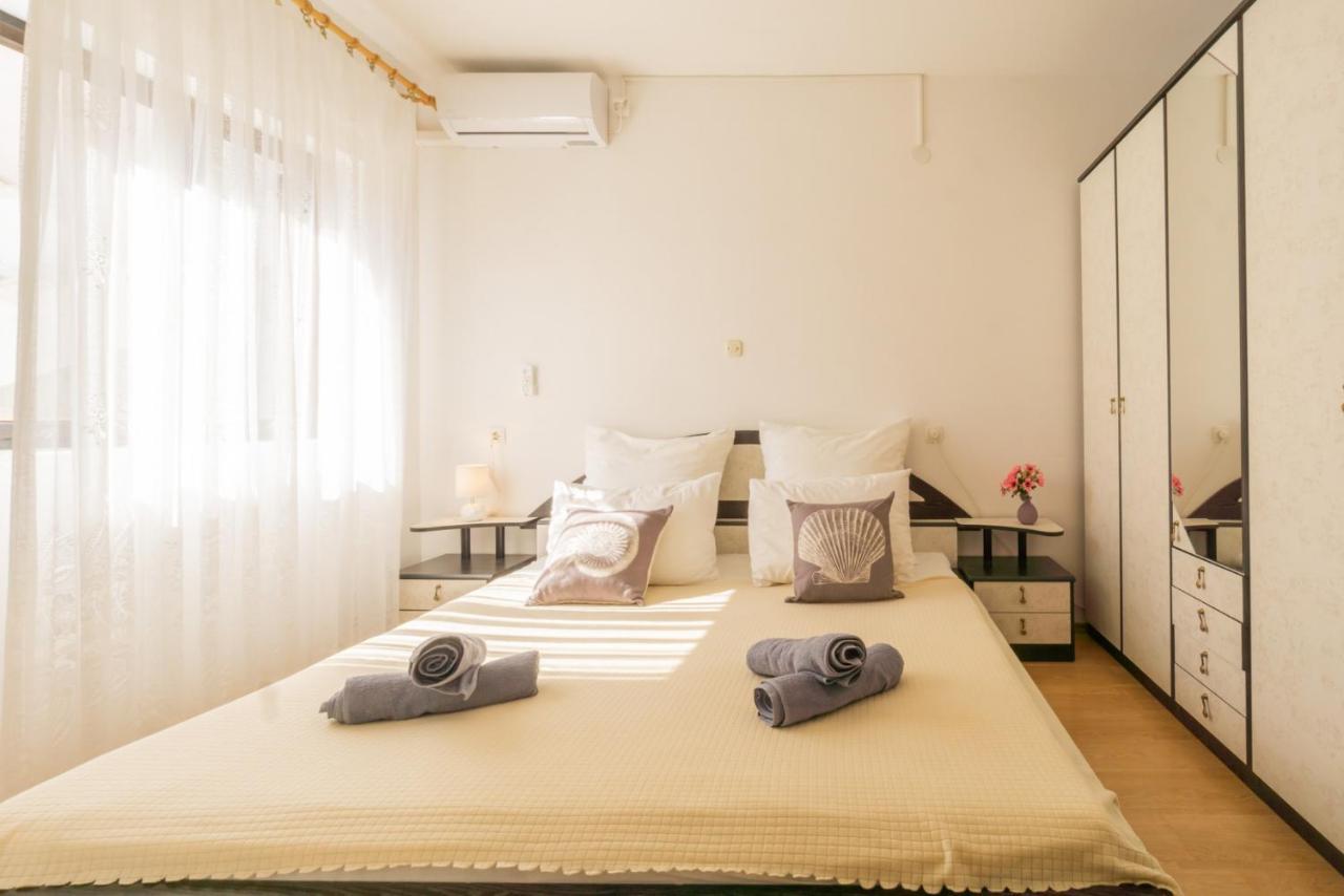 Apartment And Room Bacic Metajna Bagian luar foto