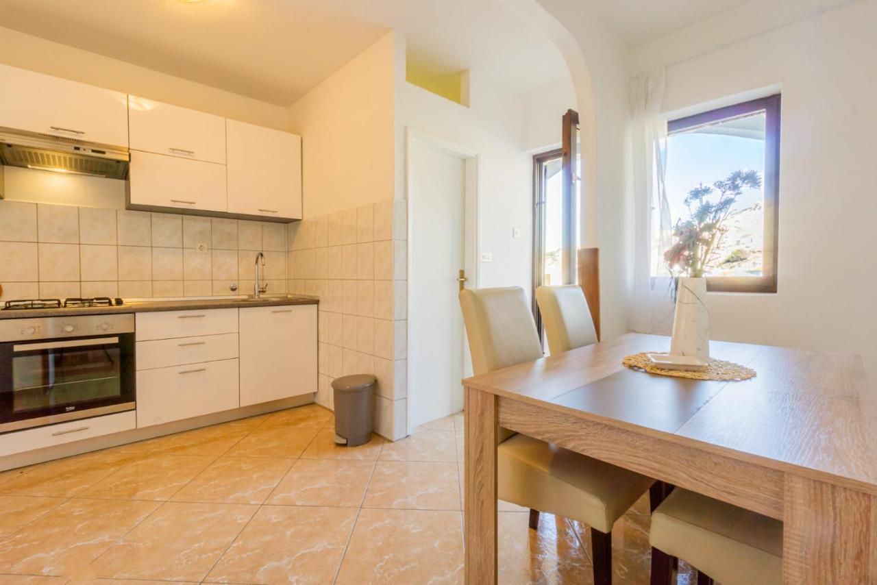 Apartment And Room Bacic Metajna Bagian luar foto